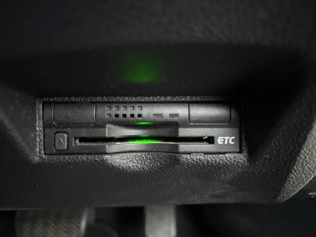 プリウス Sツーリングセレクション /黒革/禁煙/ナビTV/Bluetooth/LED/バックカメラ/ドライブレコーダー/ETC/前席シートヒーター/スマートキー/DVD再生(20枚目)