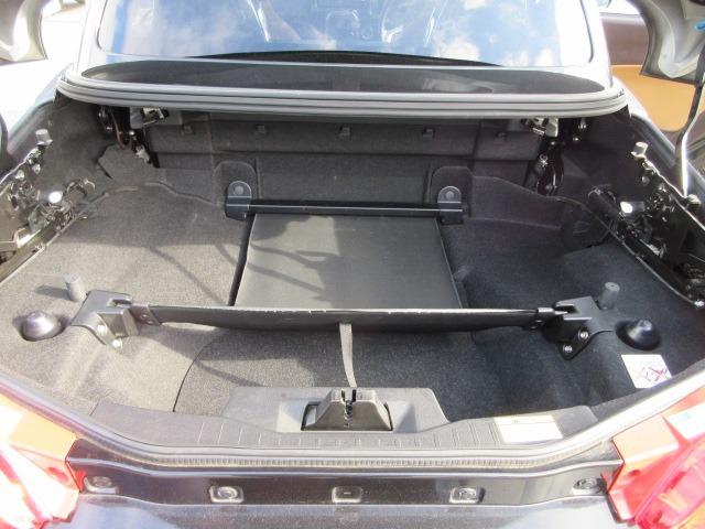 �y�����ԕی��㗝�X�z�o���ƒm���L�x�ȃX�^�b�t�������ԕی��̕ۏؓ��e������Ă��܂��B