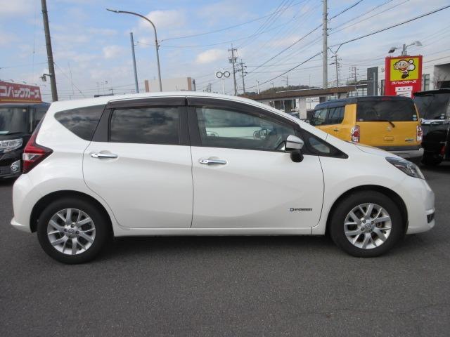 ノート ｅ－パワー　メダリスト　／半革／禁煙／ナビＴＶ／Ｂｌｕｅｔｏｏｔｈ／ＬＥＤ／バックカメラ／ドライブレコーダー／ＥＴＣ／衝突軽減ブレーキ／レーダークルーズ（26枚目）