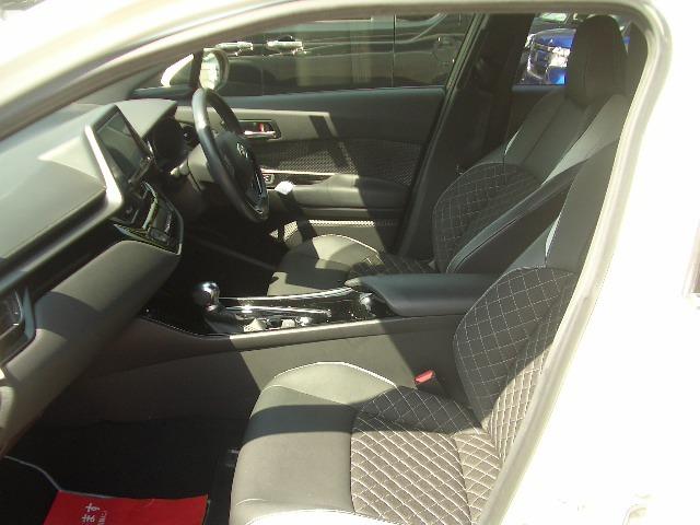 Ｃ－ＨＲ Ｇ　モード　ネロ　禁煙／９型ナビＴＶ／Ｂｌｕｅｔｏｏｔｈ／ＬＥＤ／バックカメラ／ＥＴＣ／衝突軽減ブレーキ／前席シートヒーター／レーダークルーズ／スマートキー（9枚目）