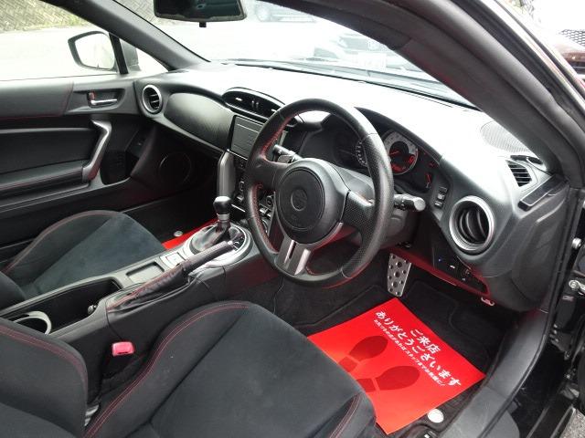 ８６ ＧＴ　ＥＴＣ／スマートキー／イモビライザー／オートエアコン／オートライト／ＡＢＳ／横滑り防止装置／電動格納ミラー／プライバシーガラス（10枚目）