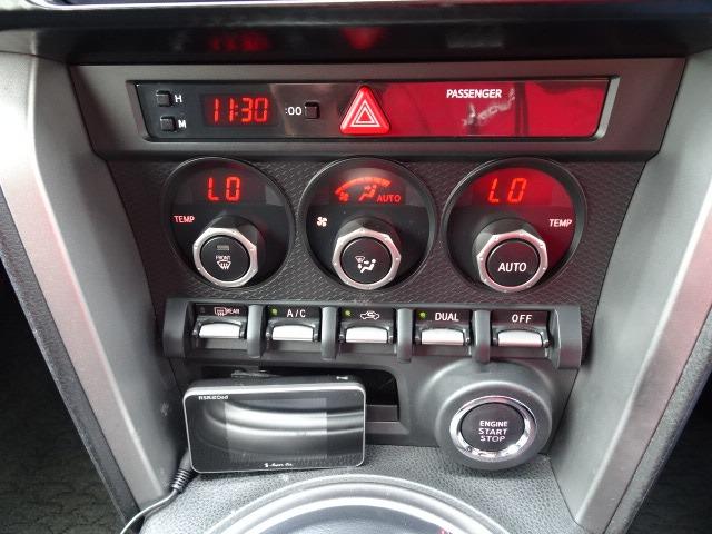 ８６ ＧＴ　ＥＴＣ／スマートキー／イモビライザー／オートエアコン／オートライト／ＡＢＳ／横滑り防止装置／電動格納ミラー／プライバシーガラス（11枚目）