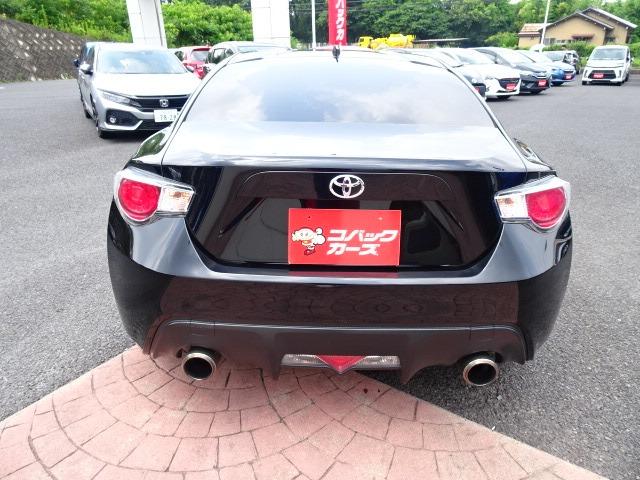 ８６ ＧＴ　ＥＴＣ／スマートキー／イモビライザー／オートエアコン／オートライト／ＡＢＳ／横滑り防止装置／電動格納ミラー／プライバシーガラス（13枚目）