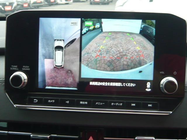 アウトランダーPHEV P ツートン4WD/本革/ナビTV/サンルーフ/Bluetooth/LED/全周囲カメラ/ドライブレコーダー/ETC/衝突軽減ブレーキ(11枚目)