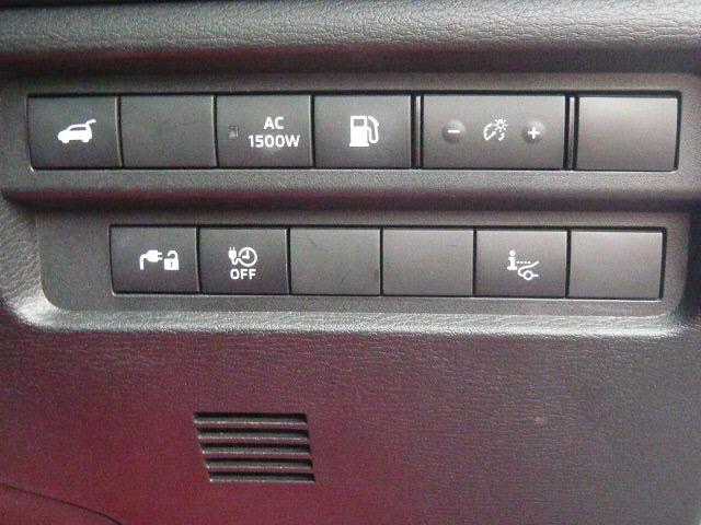 アウトランダーPHEV P ツートン4WD/本革/ナビTV/サンルーフ/Bluetooth/LED/全周囲カメラ/ドライブレコーダー/ETC/衝突軽減ブレーキ(19枚目)