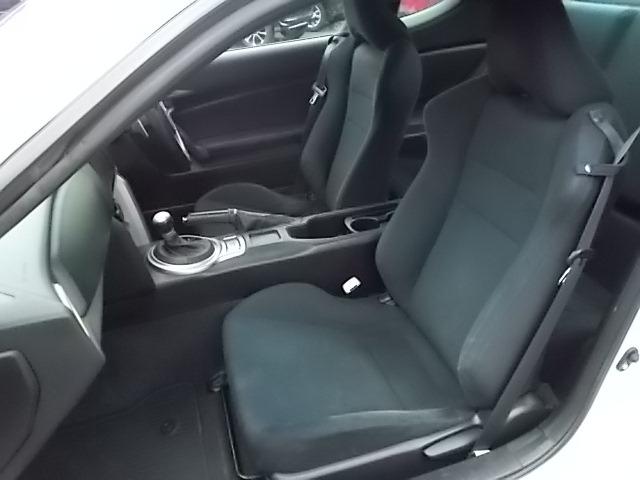 BRZ R /禁煙/ナビTV/Bluetooth/バックカメラ/HID/ドライブレコーダー/ETC/DVD再生/イモビライザー/純正17AW(9枚目)