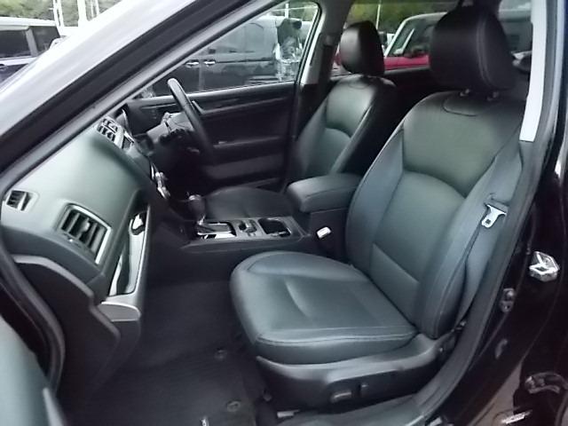 レガシィアウトバック リミテッド 4WD/黒革/禁煙/8型ナビTV/Bluetooth/バックカメラ/ドライブレコーダー/ETC/衝突軽減ブレーキ/前席シートヒーター(9枚目)
