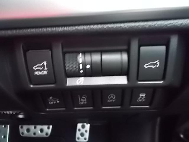 レガシィアウトバック リミテッド 4WD/黒革/禁煙/8型ナビTV/Bluetooth/バックカメラ/ドライブレコーダー/ETC/衝突軽減ブレーキ/前席シートヒーター(20枚目)