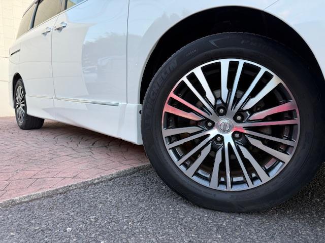 エルグランド 250ハイウェイスターS 両側電動スライド/黒半革シート/禁煙/ナビTV/Bluetooth/LED/全周囲カメラ/ETC/3列7人乗/スマートキー/プッシュスタート/オートライト/(16枚目)