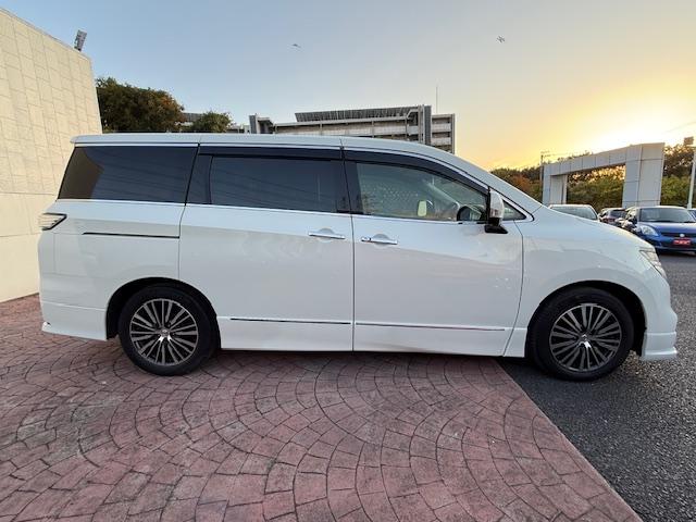 エルグランド 250ハイウェイスターS 両側電動スライド/黒半革シート/禁煙/ナビTV/Bluetooth/LED/全周囲カメラ/ETC/3列7人乗/スマートキー/プッシュスタート/オートライト/(26枚目)