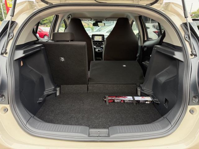 アクア X /ディスプレイオーディオ/Bluetooth/LED/バックカメラ/ETC/衝突軽減ブレーキ/レーダークルーズ/スマートキー(14枚目)