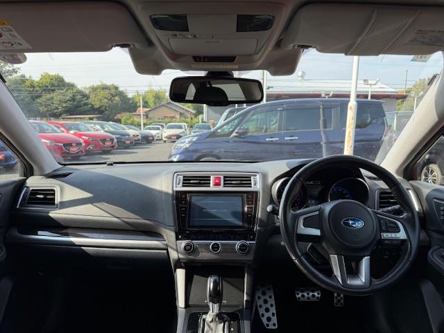 レガシィアウトバック リミテッド 4WD/黒本革シート/禁煙/8型ナビ/Bluetooth/バックカメラ/HID/ETC/電動リアゲート/全席シートヒータ/衝突軽減ブレーキ/障害物センサ/オートハイビーム/前席電動シート(8枚目)