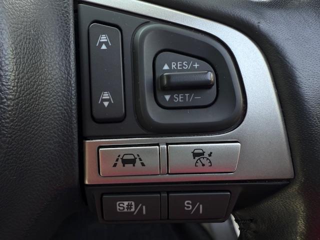 レガシィアウトバック リミテッド 4WD/黒本革シート/禁煙/8型ナビ/Bluetooth/バックカメラ/HID/ETC/電動リアゲート/全席シートヒータ/衝突軽減ブレーキ/障害物センサ/オートハイビーム/前席電動シート(18枚目)