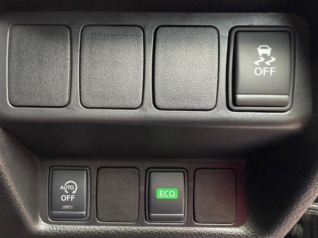 エクストレイル ２０Ｘ　エマージェンシーブレーキパッケージ　４ＷＤ／禁煙／ナビＴＶ／Ｂｌｕｅｔｏｏｔｈ／１オーナー／バックカメラ／ＨＩＤ／ＥＴＣ／衝突軽減ブレーキ／スマートキー／イモビライザー（15枚目）