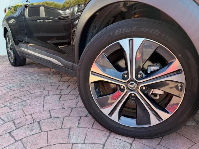 �y�^�C���ɂ��āz�A���~�z�C�[����A�V�i�^�C���A�X�^�b�h���X�^�C�������k����܂��B