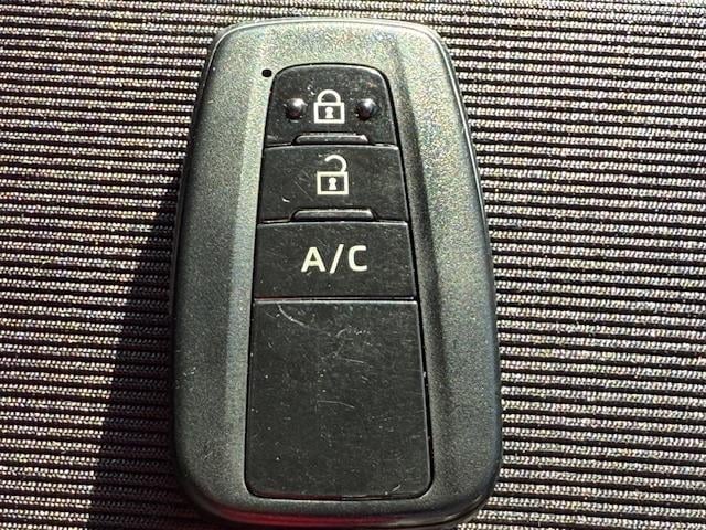 プリウスＰＨＶ Ｓナビパッケージ　禁煙／１１．６型ナビＴＶ／Ｂｌｕｅｔｏｏｔｈ／ＬＥＤ／バックカメラ／ドライブレコーダー／ＥＴＣ／衝突軽減ブレーキ／前席シートヒータ／オートハイビーム／障害物センサ／（12枚目）