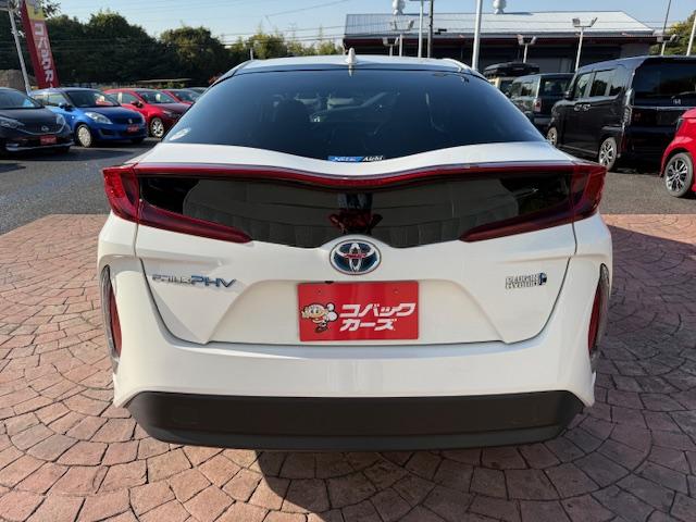 プリウスＰＨＶ Ｓナビパッケージ　禁煙／１１．６型ナビＴＶ／Ｂｌｕｅｔｏｏｔｈ／ＬＥＤ／バックカメラ／ドライブレコーダー／ＥＴＣ／衝突軽減ブレーキ／前席シートヒータ／オートハイビーム／障害物センサ／（13枚目）