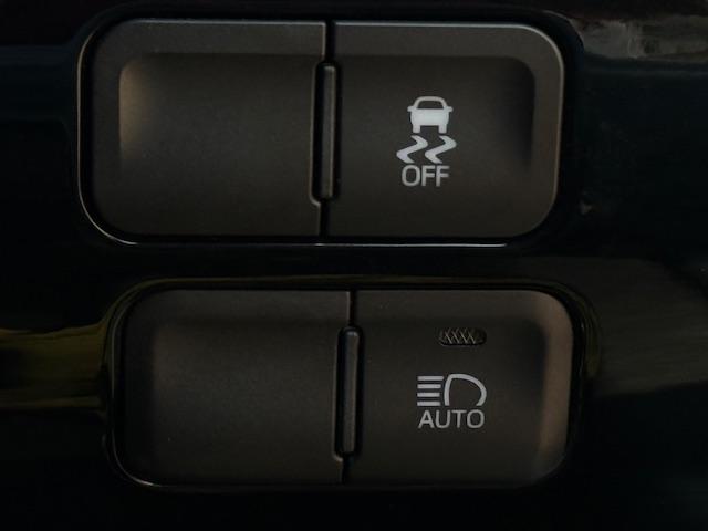 プリウスＰＨＶ Ｓナビパッケージ　禁煙／１１．６型ナビＴＶ／Ｂｌｕｅｔｏｏｔｈ／ＬＥＤ／バックカメラ／ドライブレコーダー／ＥＴＣ／衝突軽減ブレーキ／前席シートヒータ／オートハイビーム／障害物センサ／（18枚目）