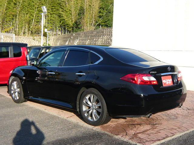 フーガ ２５０ＧＴ　黒革エアシート／禁煙／ナビＴＶ／Ｂｌｕｅｔｏｏｔｈ／サイド＆バックカメラ／ＨＩＤ／ＥＴＣ／障害物センサ／前席電動シート／クルーズコントロール／（21枚目）