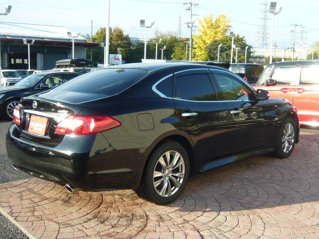 フーガ ２５０ＧＴ　黒革エアシート／禁煙／ナビＴＶ／Ｂｌｕｅｔｏｏｔｈ／サイド＆バックカメラ／ＨＩＤ／ＥＴＣ／障害物センサ／前席電動シート／クルーズコントロール／（27枚目）