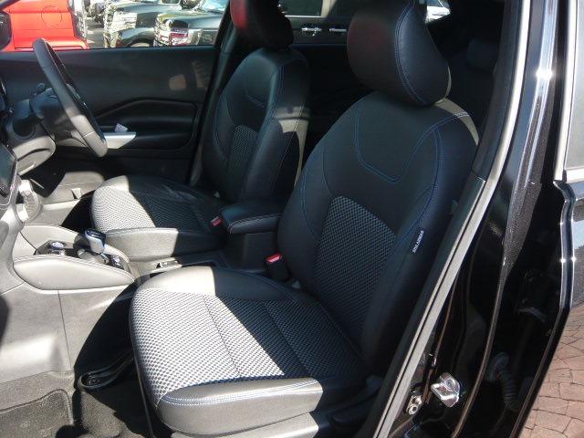 キックス X /黒半革/禁煙/9型ナビTV/1オーナー/LED/全周囲カメラ/ドライブレコーダー/ETC/衝突軽減ブレーキ/スマートキー/DVD再生(9枚目)