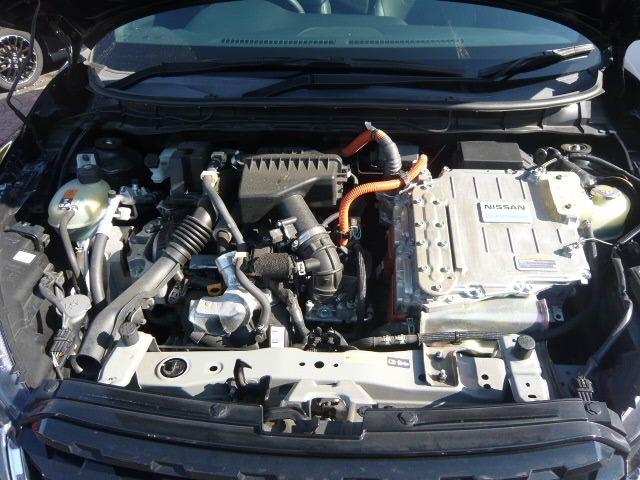 キックス X /黒半革/禁煙/9型ナビTV/1オーナー/LED/全周囲カメラ/ドライブレコーダー/ETC/衝突軽減ブレーキ/スマートキー/DVD再生(17枚目)