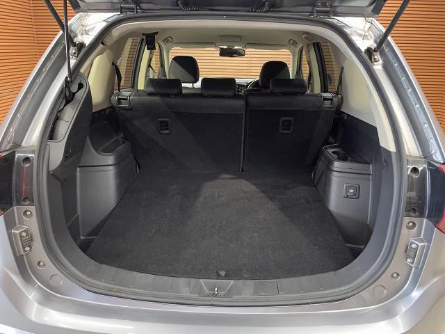 Gナビパッケージ 4WD 純正ナビ アラウンドビューモニター Bluetoothオーディオ ステアリングヒーター シートヒーター 地デジTV LEDヘッド ETC車載器 レーダークルコン パドルシフト 電動Rゲート(28枚目)