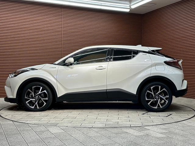 Ｃ－ＨＲ ハイブリッド　Ｇ　ＯＢＤチェック済み　純正９型ナビ　バックカメラ　セーフティーセンス　レーダークルーズコントロール　シートヒーター　スマートキー　プッシュスタート　ＬＥＤヘッド　フォグランプ　純正１８インチアルミ（24枚目）