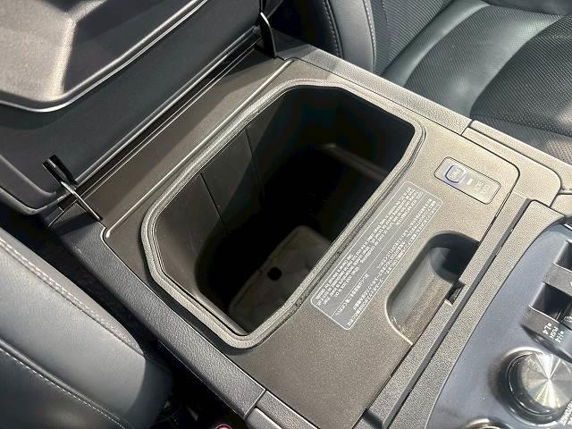 ＬＸ ＬＸ５７０　モデリスタエアロ　サンルーフ　リヤエンターテイメント　マークレビソン　ＣＯＯＬＢＯＸ　アラウンドビューモニター　レーダークルーズコントロール　シートベンチレーション　シートヒーター　電動リアゲート（15枚目）