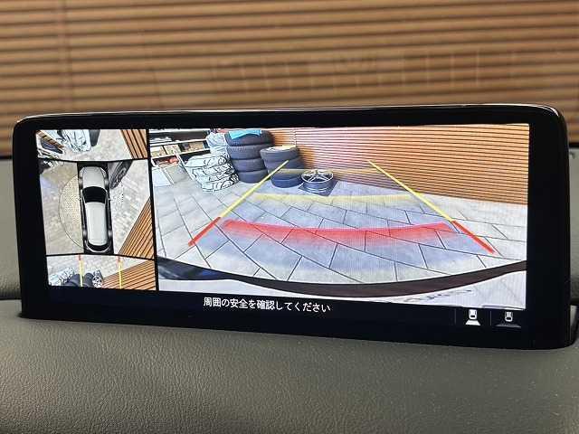 ＣＸ－８ ２５Ｓ　ブラックトーンエディション　全周囲カメラ　レーダークルーズコントロール　置くだけ充電　　シートヒーター　本革シート　電動パワシート　　電動テールゲート　ヘッドアップディスプレ　アイドリングストップ　３列シート　Ｂｌｕｅｔｏｏｔｈ（4枚目）