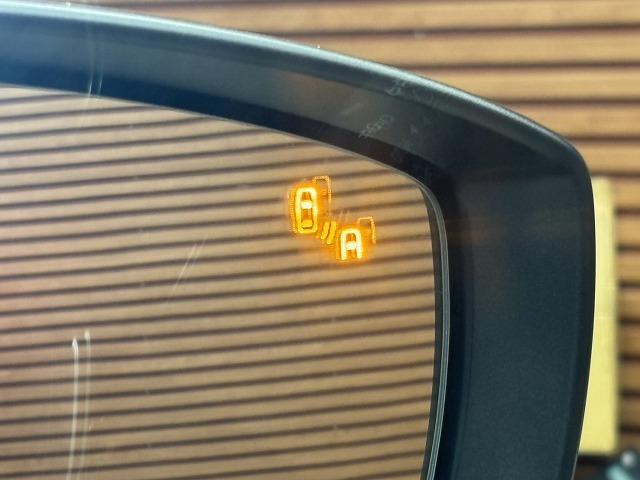 ＣＸ－８ ２５Ｓ　ブラックトーンエディション　全周囲カメラ　レーダークルーズコントロール　置くだけ充電　　シートヒーター　本革シート　電動パワシート　　電動テールゲート　ヘッドアップディスプレ　アイドリングストップ　３列シート　Ｂｌｕｅｔｏｏｔｈ（26枚目）