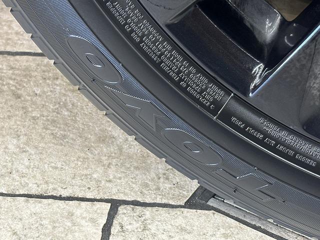 ＣＸ－８ ２５Ｓ　ブラックトーンエディション　全周囲カメラ　レーダークルーズコントロール　置くだけ充電　　シートヒーター　本革シート　電動パワシート　　電動テールゲート　ヘッドアップディスプレ　アイドリングストップ　３列シート　Ｂｌｕｅｔｏｏｔｈ（31枚目）