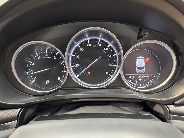 ＣＸ－８ ２５Ｓ　ブラックトーンエディション　全周囲カメラ　レーダークルーズコントロール　置くだけ充電　　シートヒーター　本革シート　電動パワシート　　電動テールゲート　ヘッドアップディスプレ　アイドリングストップ　３列シート　Ｂｌｕｅｔｏｏｔｈ（72枚目）