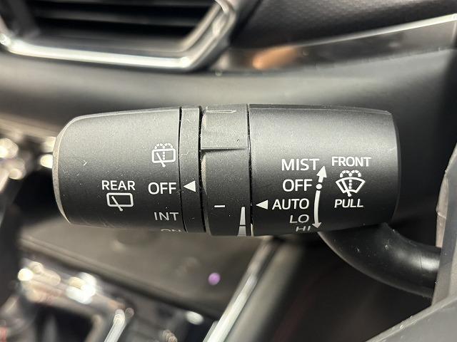 ＣＸ－８ ２５Ｓ　ブラックトーンエディション　全周囲カメラ　レーダークルーズコントロール　置くだけ充電　　シートヒーター　本革シート　電動パワシート　　電動テールゲート　ヘッドアップディスプレ　アイドリングストップ　３列シート　Ｂｌｕｅｔｏｏｔｈ（73枚目）