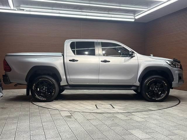 ハイラックス Ｚ　ブラックラリーエディション　ＴＲＤパーツ　ハードトノカバー　地デジナビ　バックカメラ　クルーズコントロール　衝突軽減　レーンディーパチャーアラート　ダウンヒルアシストコントロール　オートエアコン　ステアリングリモコン　ＥＴＣ（18枚目）