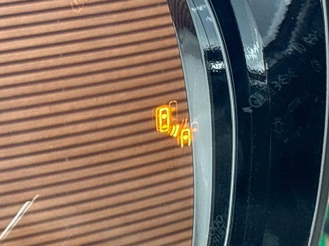 ＬＸ ＬＸ５７０　サンルーフ　マークレビンソン　クールボックス　全周囲カメラ　デジタルインナーミラー　エアロパーツ　シートクーラー　シートヒーター　ステアリングヒーター　クリソナ　ＢＳＭ　ＨＵＤ　電動リアゲート（23枚目）