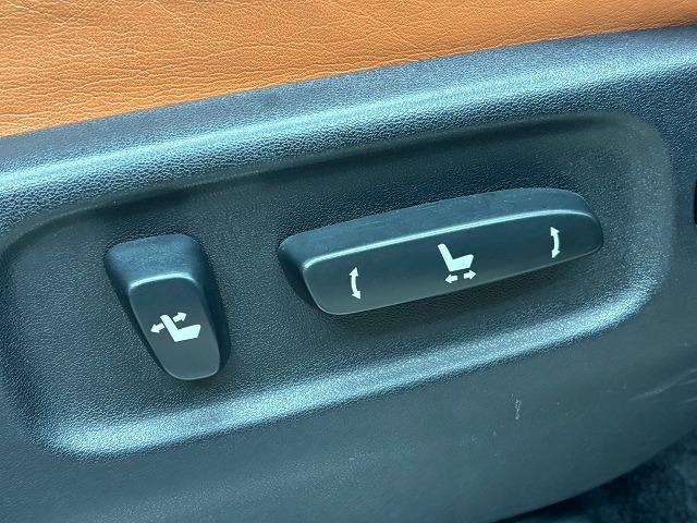 ＬＸ ＬＸ５７０　サンルーフ　マークレビンソン　クールボックス　全周囲カメラ　デジタルインナーミラー　エアロパーツ　シートクーラー　シートヒーター　ステアリングヒーター　クリソナ　ＢＳＭ　ＨＵＤ　電動リアゲート（43枚目）
