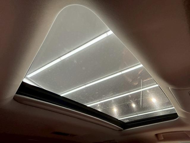 ＬＸ ＬＸ５７０　サンルーフ　マークレビンソン　クールボックス　全周囲カメラ　デジタルインナーミラー　エアロパーツ　シートクーラー　シートヒーター　ステアリングヒーター　クリソナ　ＢＳＭ　ＨＵＤ　電動リアゲート（45枚目）
