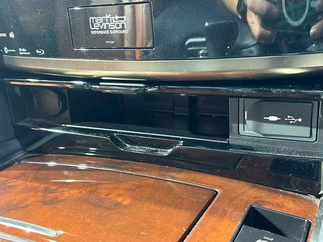 ＬＸ ＬＸ５７０　サンルーフ　マークレビンソン　クールボックス　全周囲カメラ　デジタルインナーミラー　エアロパーツ　シートクーラー　シートヒーター　ステアリングヒーター　クリソナ　ＢＳＭ　ＨＵＤ　電動リアゲート（49枚目）