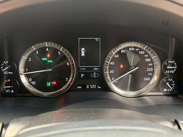 ＬＸ ＬＸ５７０　サンルーフ　マークレビンソン　クールボックス　全周囲カメラ　デジタルインナーミラー　エアロパーツ　シートクーラー　シートヒーター　ステアリングヒーター　クリソナ　ＢＳＭ　ＨＵＤ　電動リアゲート（74枚目）