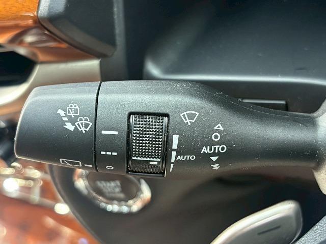 ＬＸ ＬＸ５７０　サンルーフ　マークレビンソン　クールボックス　全周囲カメラ　デジタルインナーミラー　エアロパーツ　シートクーラー　シートヒーター　ステアリングヒーター　クリソナ　ＢＳＭ　ＨＵＤ　電動リアゲート（78枚目）