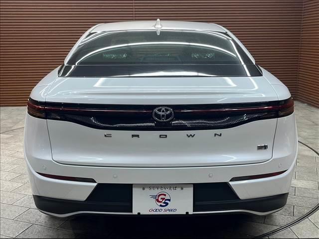 TOYOTA CROWN CROSSOVER RS