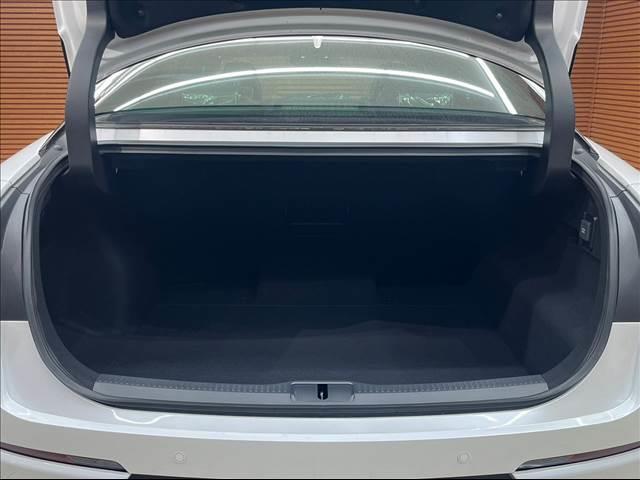 TOYOTA CROWN CROSSOVER RS