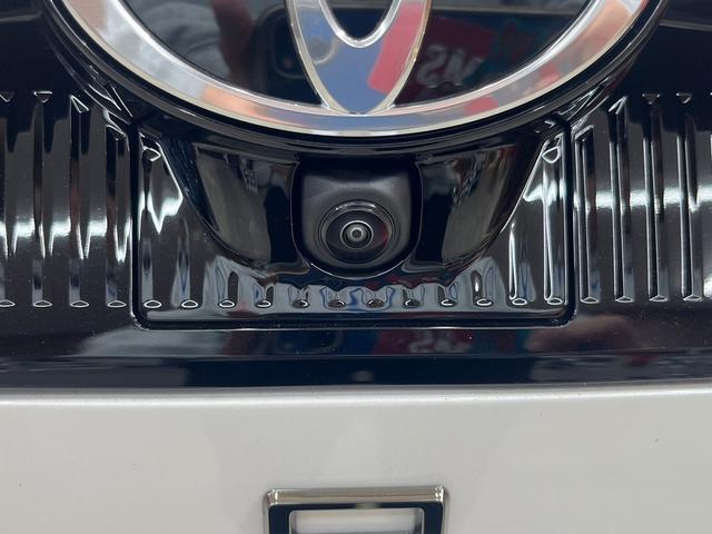 TOYOTA CROWN CROSSOVER RS