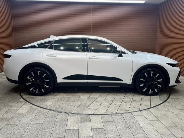 TOYOTA CROWN CROSSOVER RS