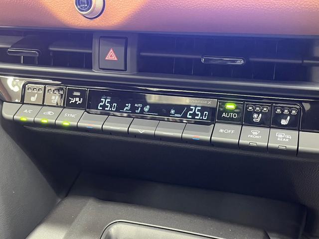 TOYOTA CROWN CROSSOVER RS
