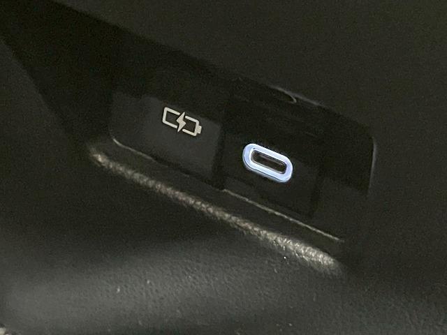 TOYOTA HARRIER Z LEATHER PACKAGE