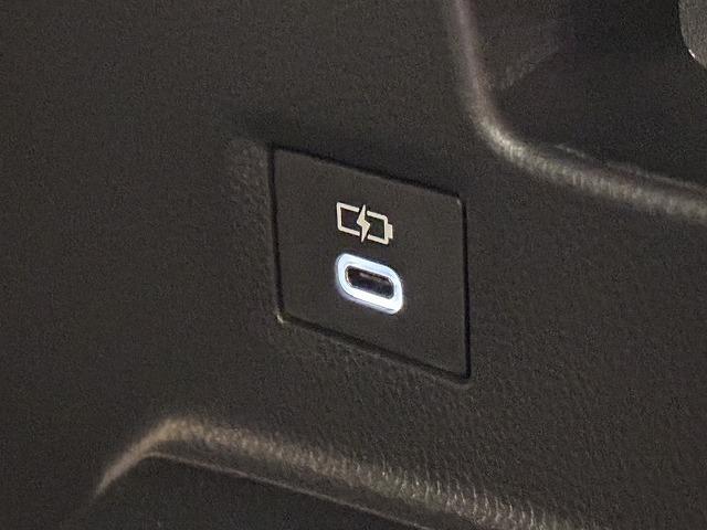 ＧＸ ＧＸ５５０　“ＯＶＥＲＴＲＡＩＬ＋”　５人乗り　サンルーフ　クールボックス　全周囲カメラ　純正１４インチナビ　レーダークルーズコントロール　シートクーラー　シートヒーター　デジタルインナーミラー　ワイヤレス充電　ステアリングヒーター　ＢＳＭ　ＨＵＤ（42枚目）