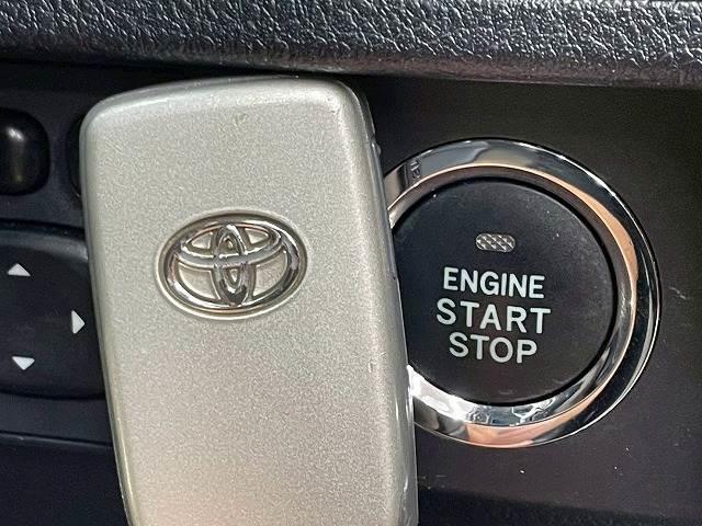 TOYOTA LAND CRUISER PRADO TX L PACKAGE