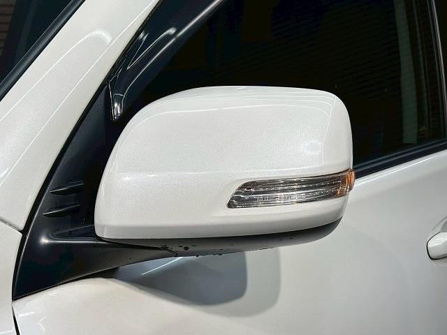 TOYOTA LAND CRUISER PRADO TX L PACKAGE